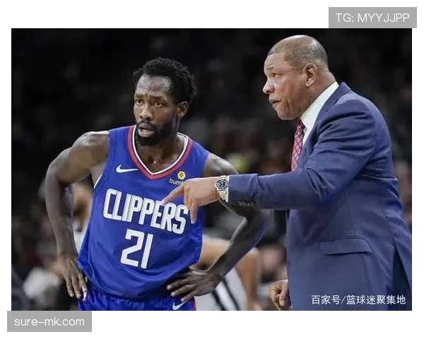 恩佐与楚阿梅尼后腰能力对比：组织调度与防守覆盖的差异解析