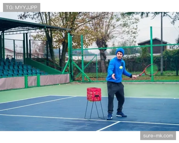 发球五秒违例是什么？规则解析与判罚标准
